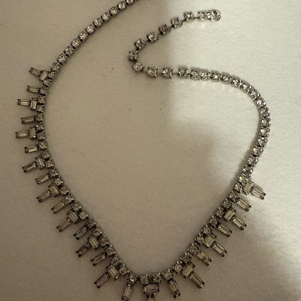 Vintage Rhinestone Necklace - Picture 6 of 8